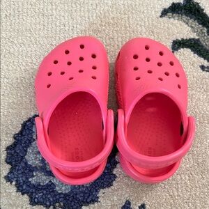 CROCS Kids Water Shoes in Bright Pink